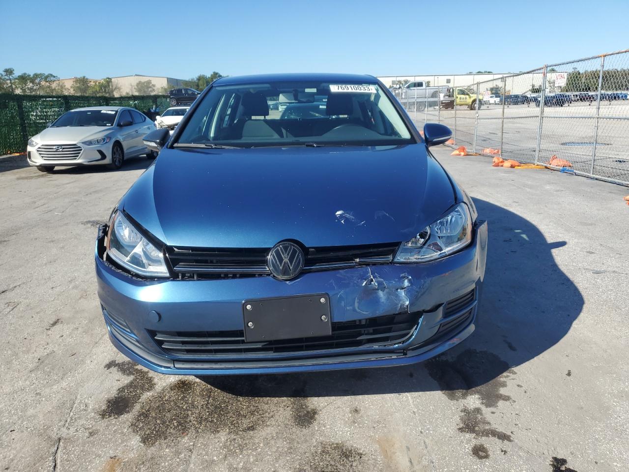 Photo 4 VIN: 3VW217AU8HM019322 - VOLKSWAGEN GOLF 