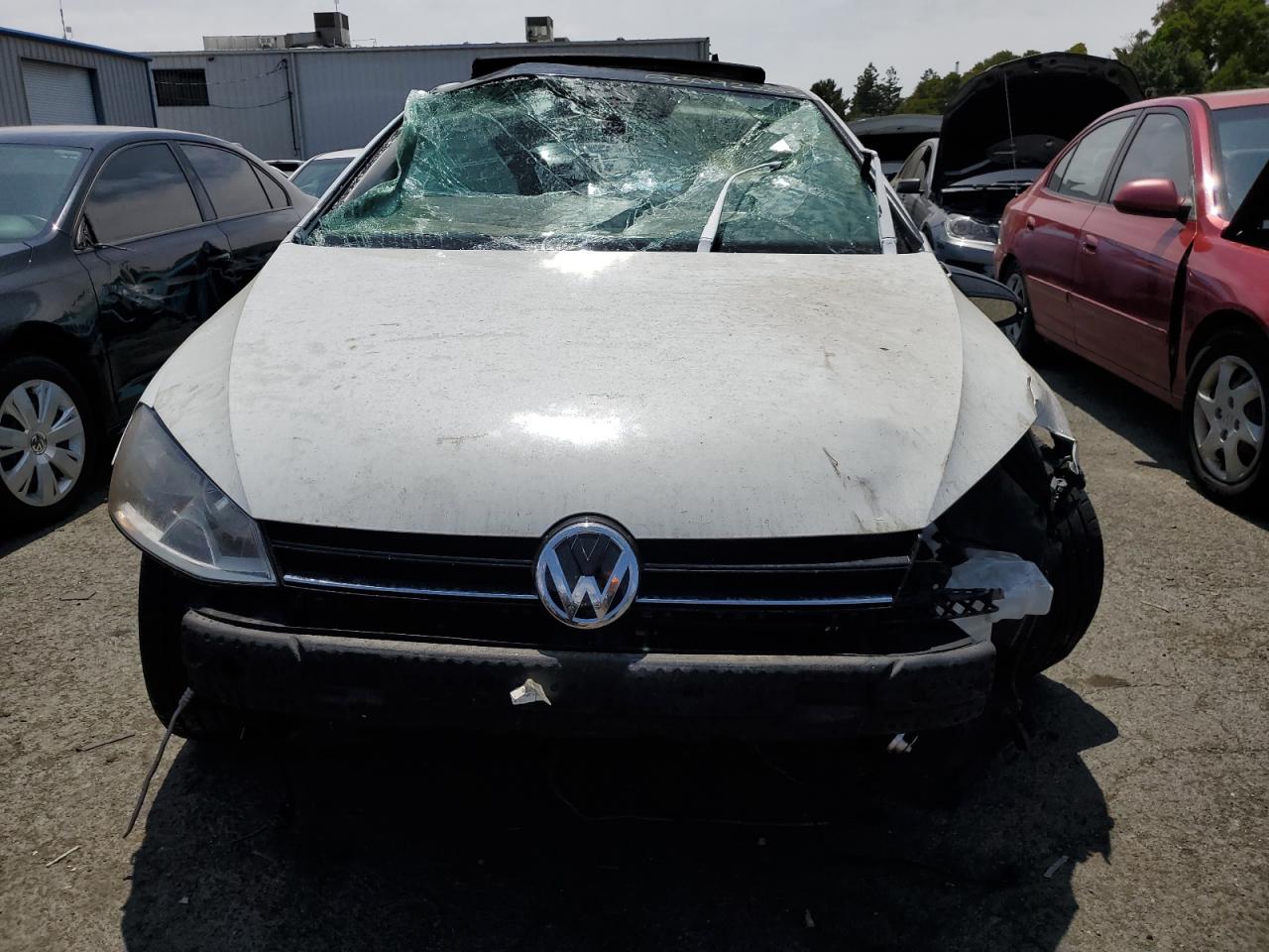 Photo 4 VIN: 3VW217AU9GM048147 - VOLKSWAGEN GOLF 