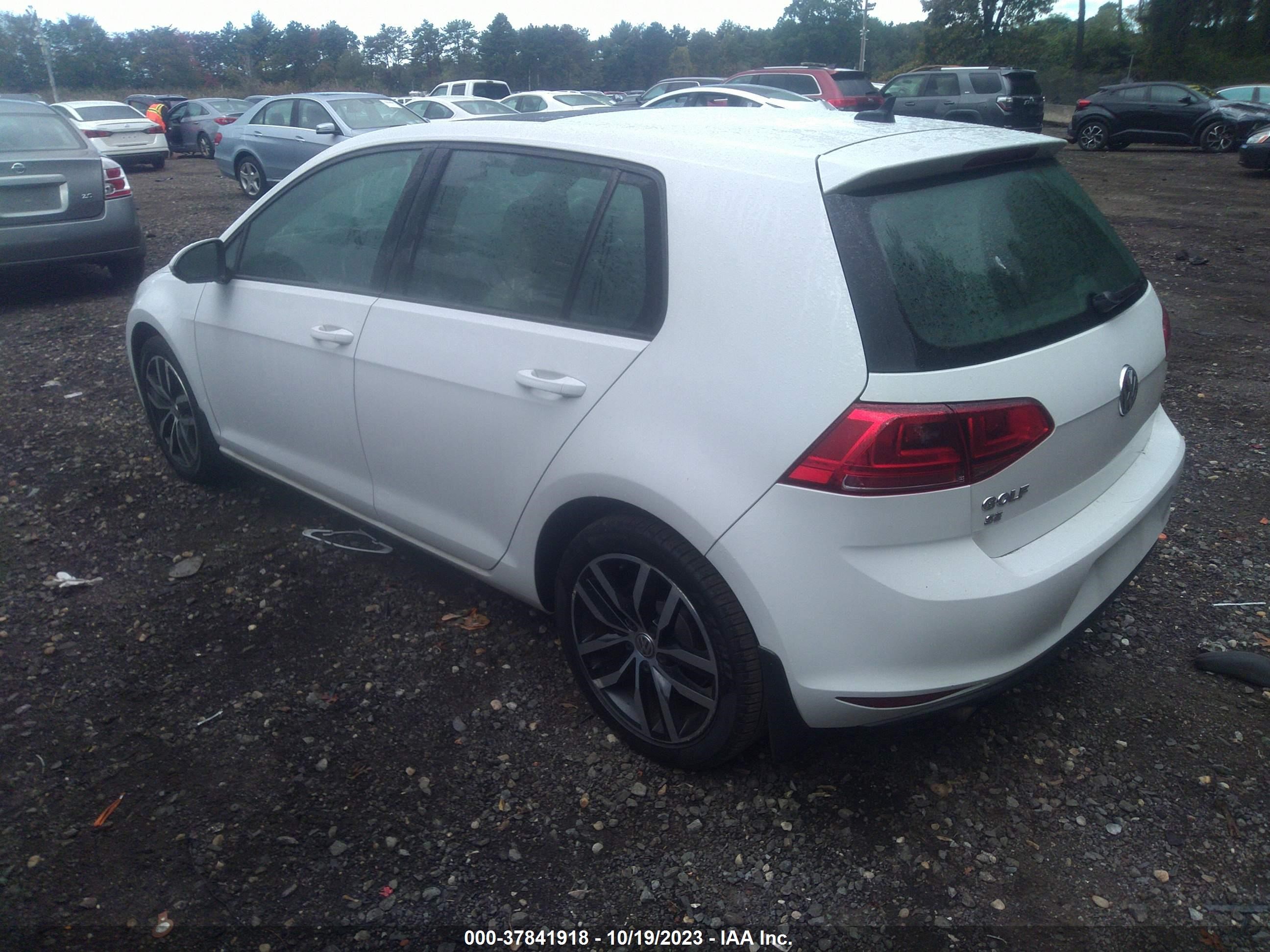 Photo 2 VIN: 3VW217AUXGM028344 - VOLKSWAGEN GOLF 