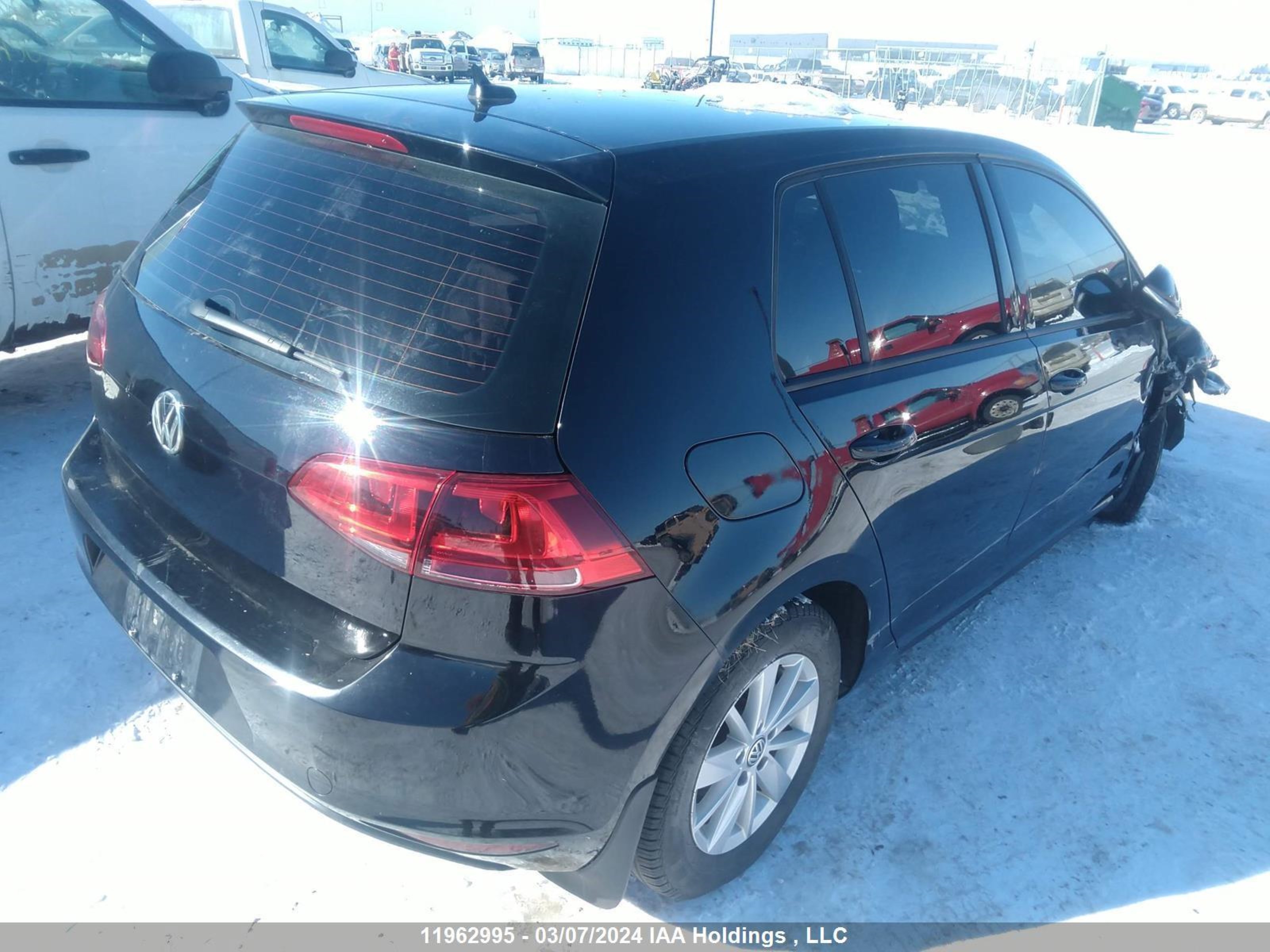 Photo 3 VIN: 3VW217AUXGM070478 - VOLKSWAGEN GOLF 