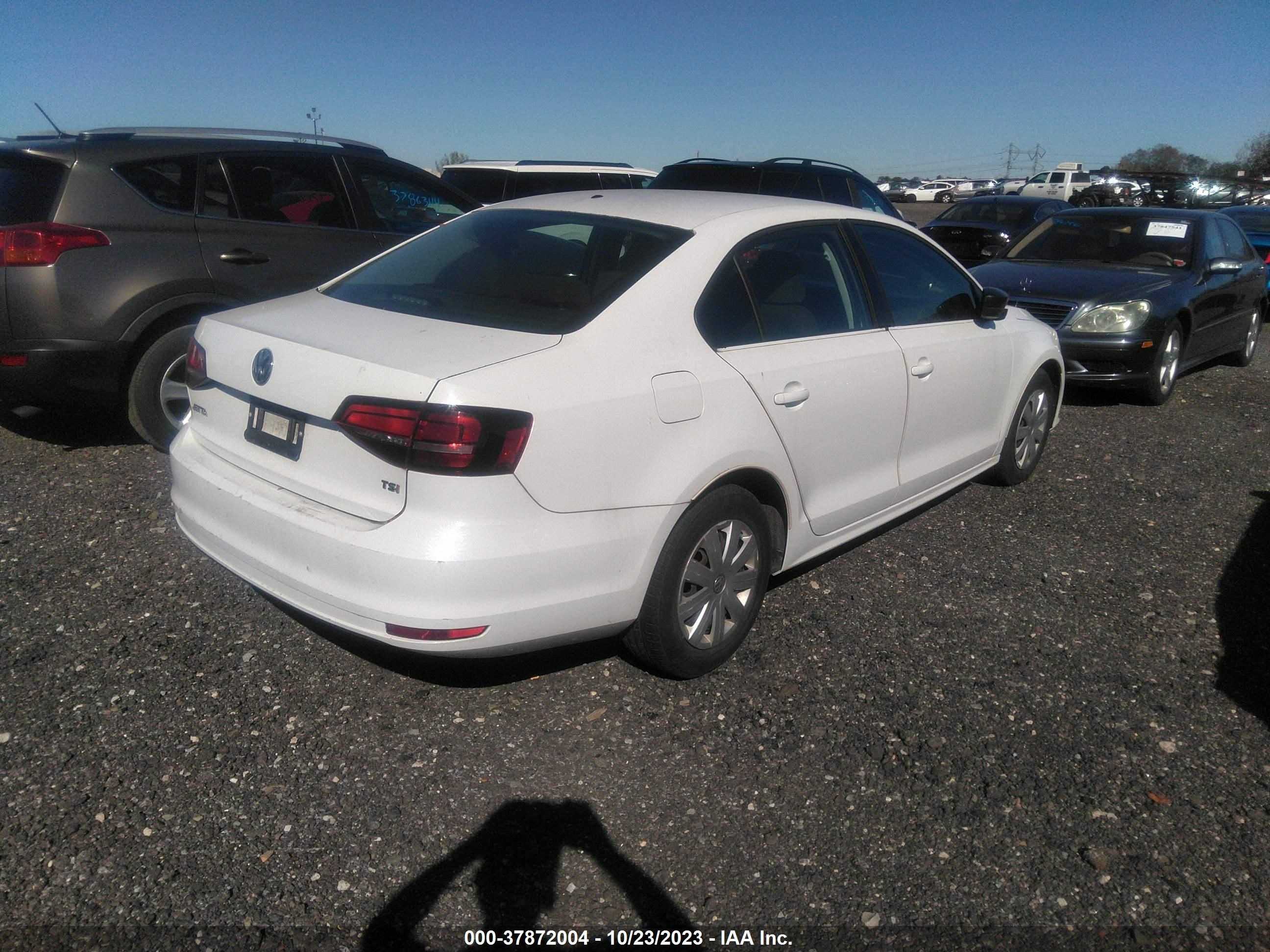 Photo 3 VIN: 3VW267AJ0GM236790 - VOLKSWAGEN JETTA 