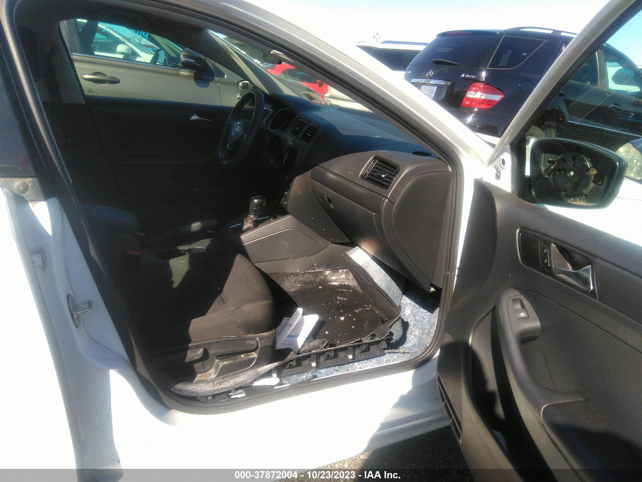 Photo 4 VIN: 3VW267AJ0GM236790 - VOLKSWAGEN JETTA 