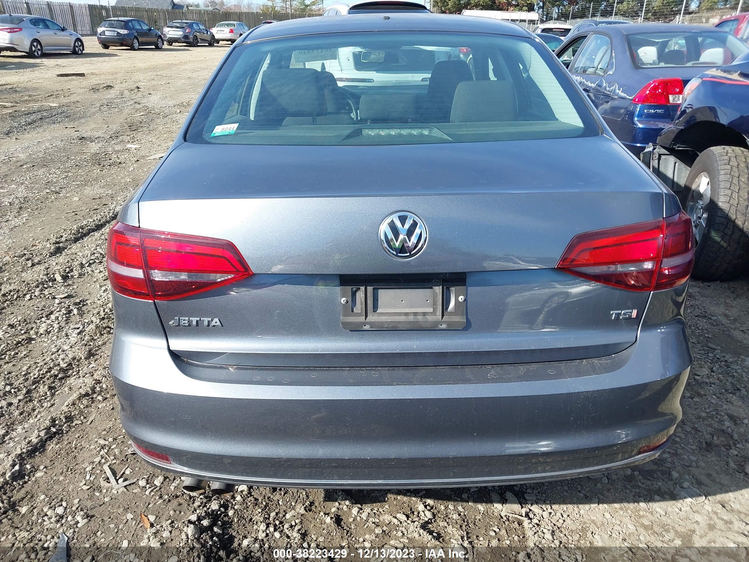 Photo 15 VIN: 3VW267AJ9GM276351 - VOLKSWAGEN JETTA 