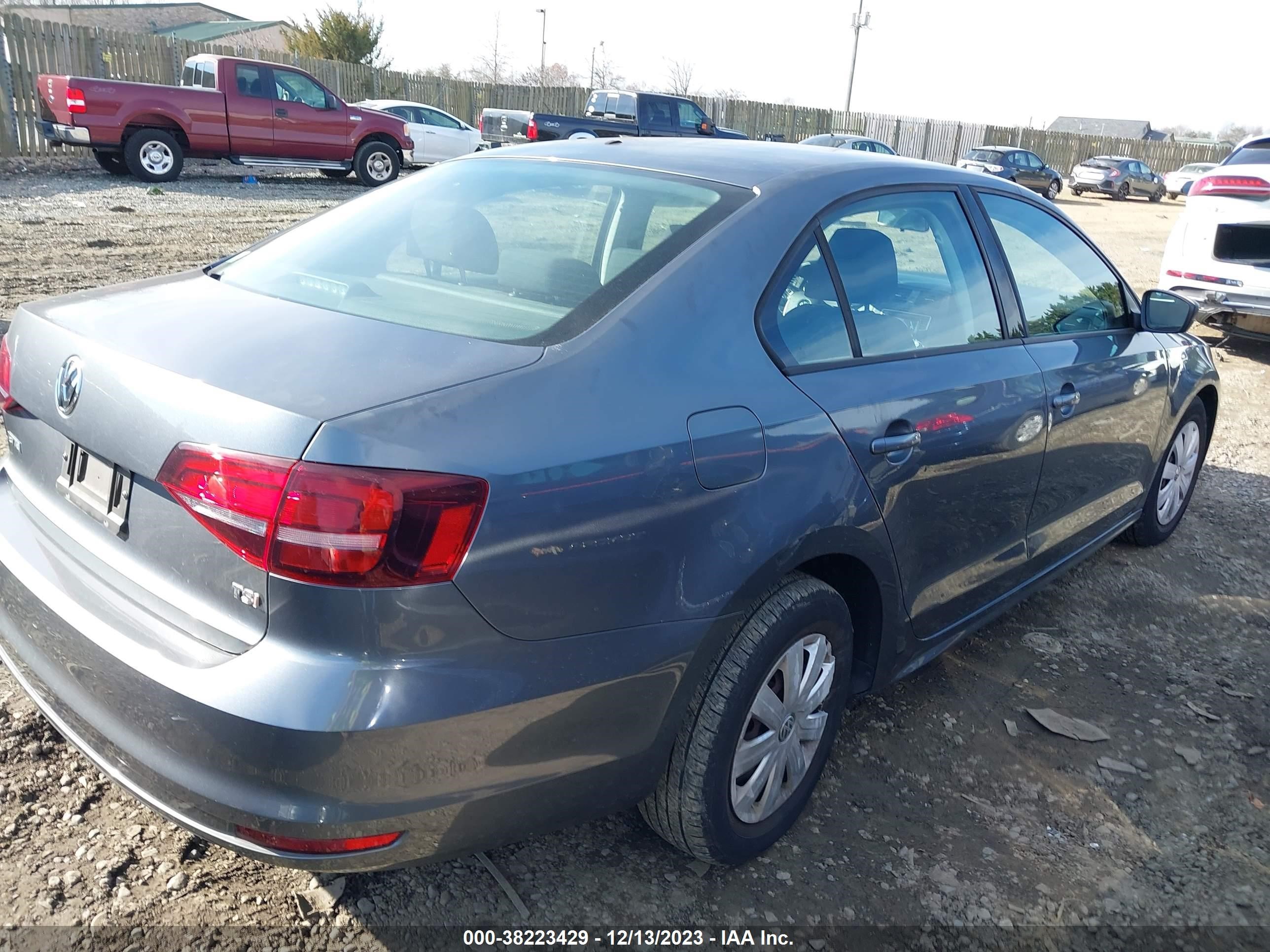 Photo 3 VIN: 3VW267AJ9GM276351 - VOLKSWAGEN JETTA 