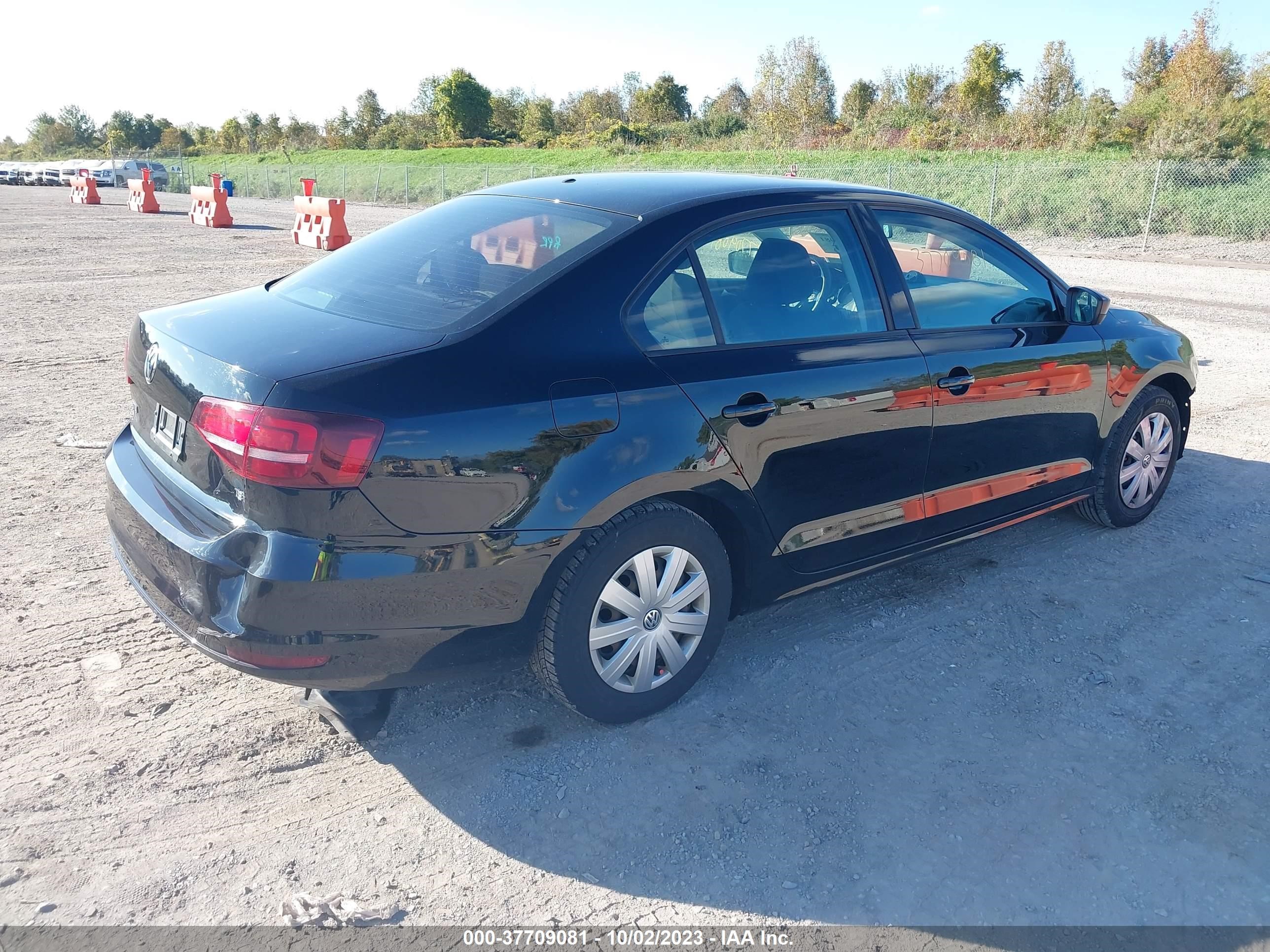 Photo 3 VIN: 3VW267AJ9GM354501 - VOLKSWAGEN JETTA 