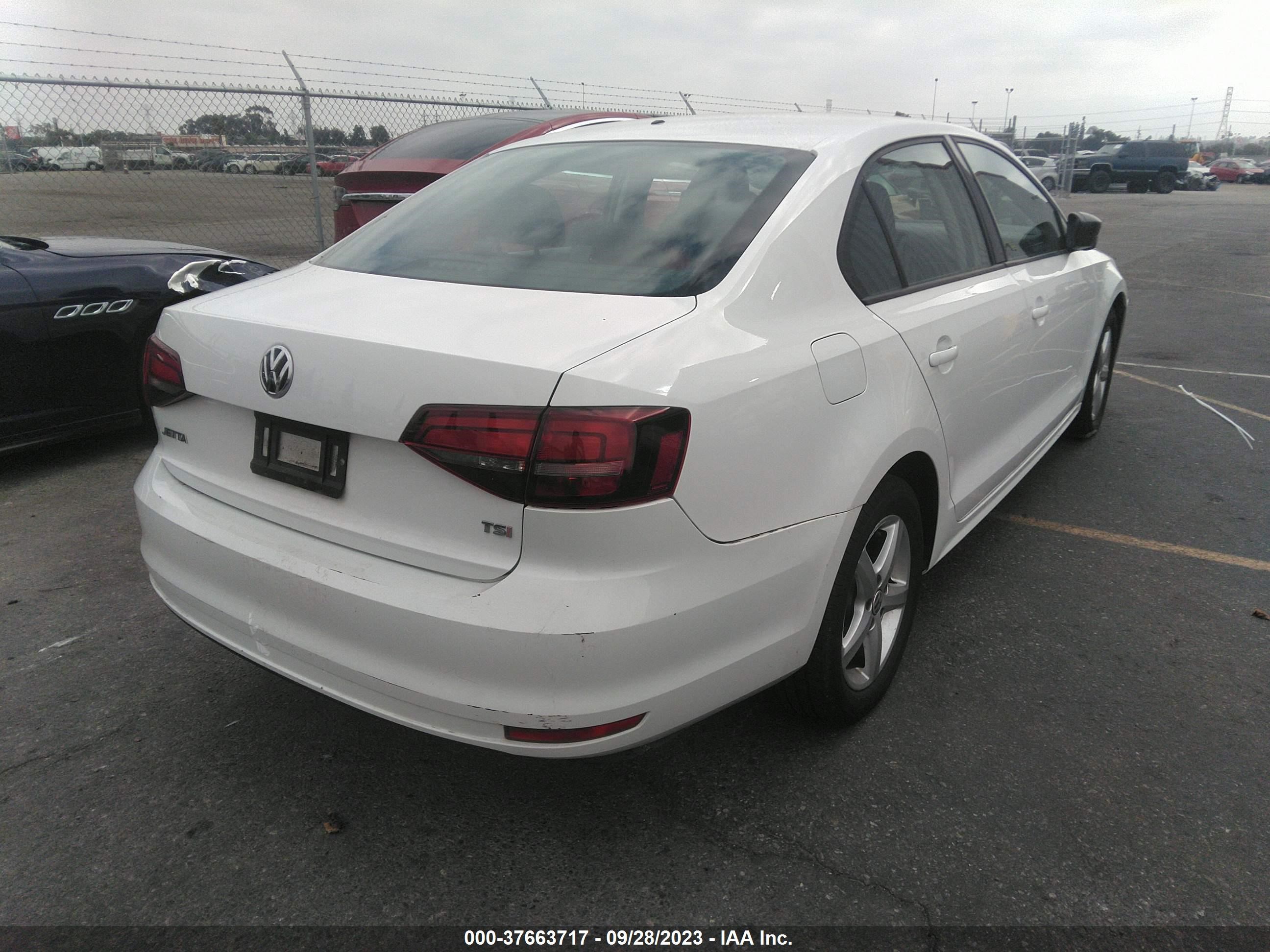 Photo 3 VIN: 3VW267AJXGM376572 - VOLKSWAGEN JETTA 