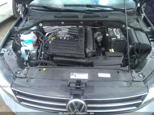 Photo 9 VIN: 3VW2B7AJ1JM215949 - VOLKSWAGEN JETTA 