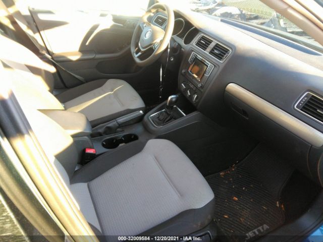 Photo 4 VIN: 3VW2B7AJ2JM261824 - VOLKSWAGEN JETTA 