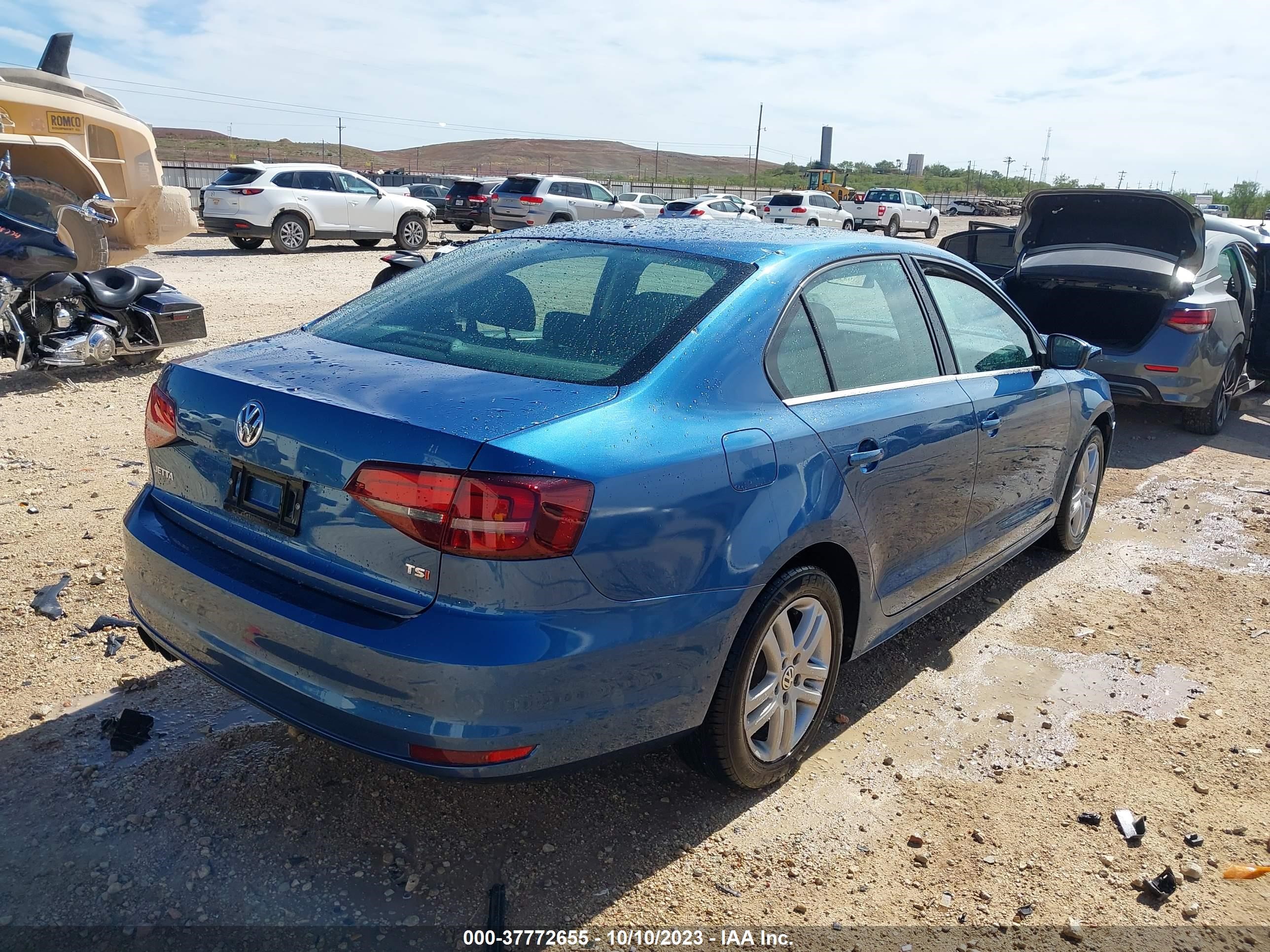 Photo 3 VIN: 3VW2B7AJ3HM203117 - VOLKSWAGEN JETTA 