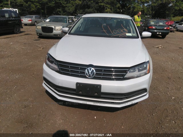 Photo 5 VIN: 3VW2B7AJ3JM256986 - VOLKSWAGEN JETTA 