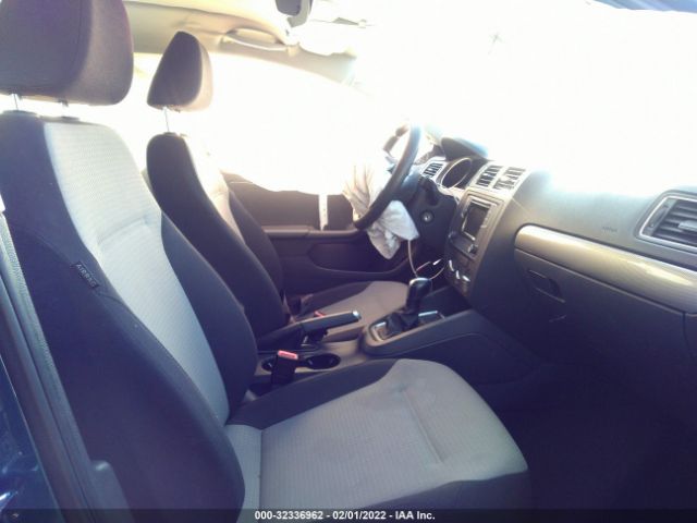 Photo 4 VIN: 3VW2B7AJ4HM202221 - VOLKSWAGEN JETTA 