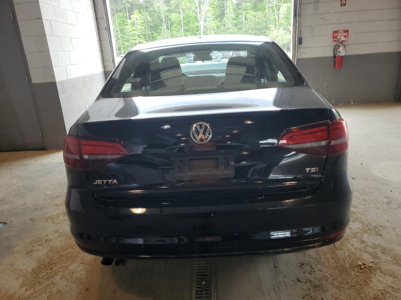 Photo 5 VIN: 3VW2B7AJ4HM393834 - VOLKSWAGEN JETTA 