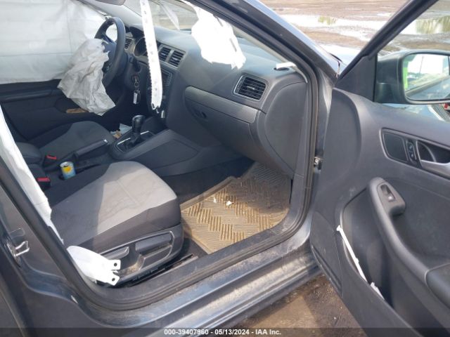 Photo 4 VIN: 3VW2B7AJ4JM215508 - VOLKSWAGEN JETTA 