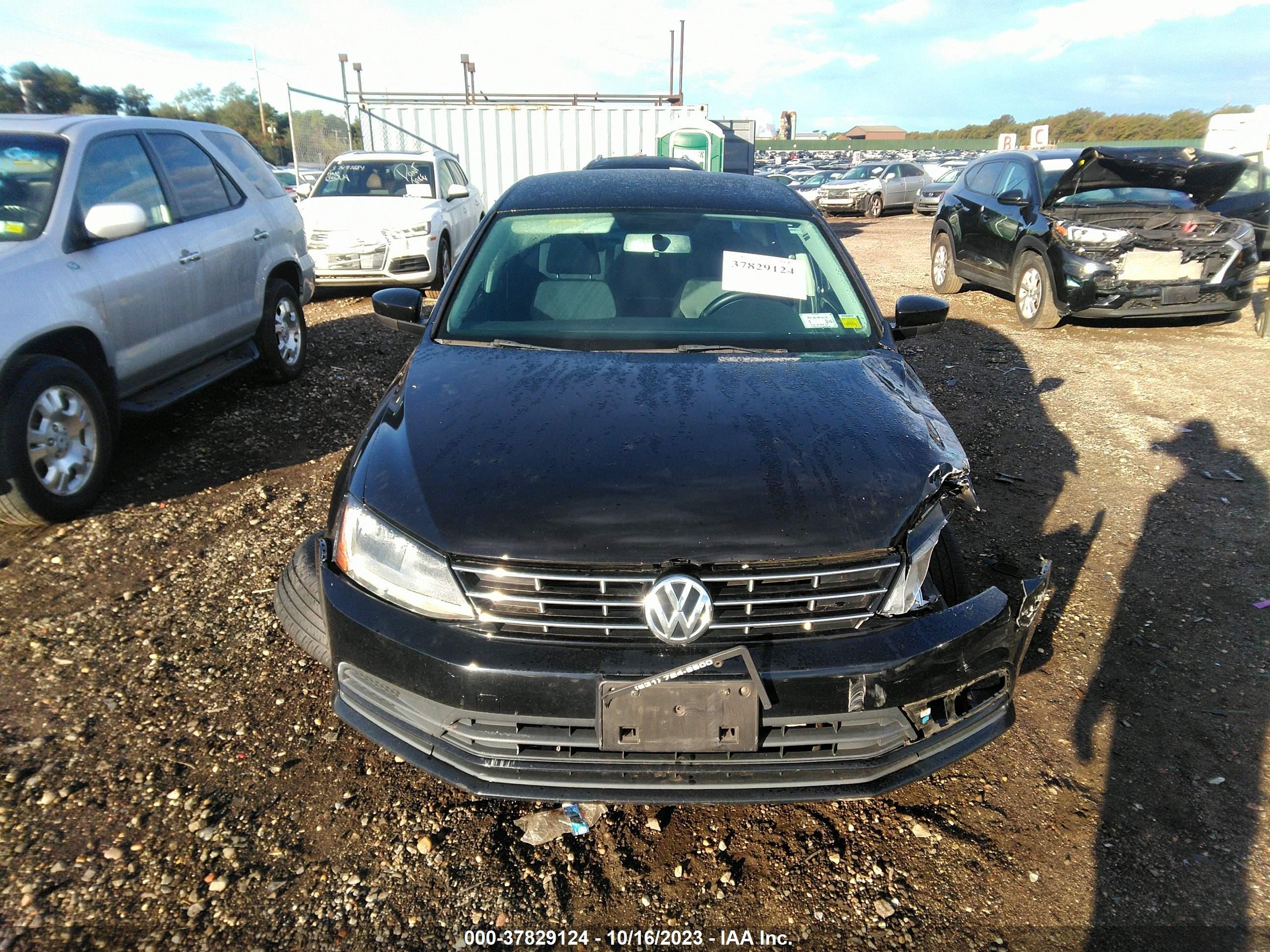 Photo 11 VIN: 3VW2B7AJ5JM204971 - VOLKSWAGEN JETTA 