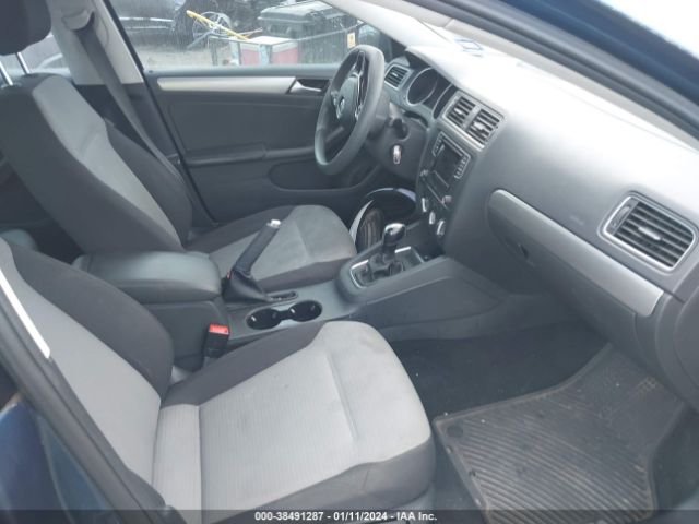 Photo 4 VIN: 3VW2B7AJ7JM232030 - VOLKSWAGEN JETTA 