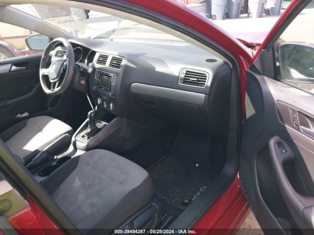 Photo 4 VIN: 3VW2B7AJ7JM261091 - VOLKSWAGEN JETTA 