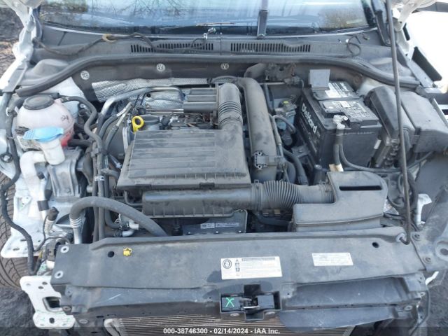 Photo 9 VIN: 3VW2B7AJ9JM213091 - VOLKSWAGEN JETTA 