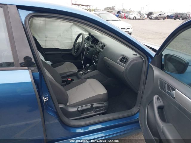 Photo 4 VIN: 3VW2B7AJ9JM236337 - VOLKSWAGEN JETTA 