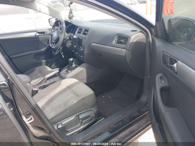 Photo 4 VIN: 3VW2B7AJXJM262073 - VOLKSWAGEN JETTA 