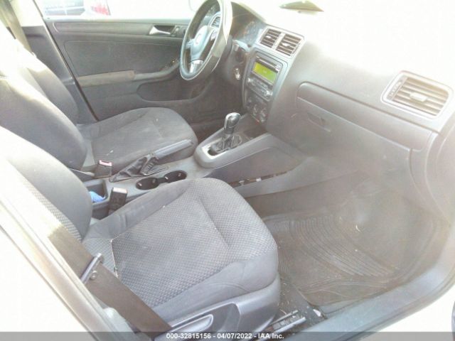 Photo 4 VIN: 3VW2K7AJ0CM025935 - VOLKSWAGEN JETTA SEDAN 