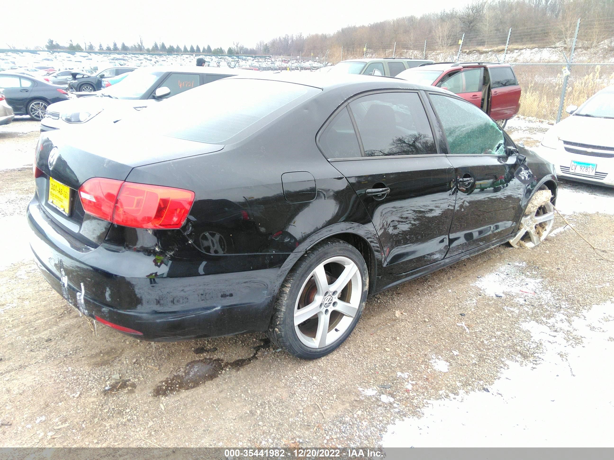 Photo 3 VIN: 3VW2K7AJ0CM414395 - VOLKSWAGEN JETTA 