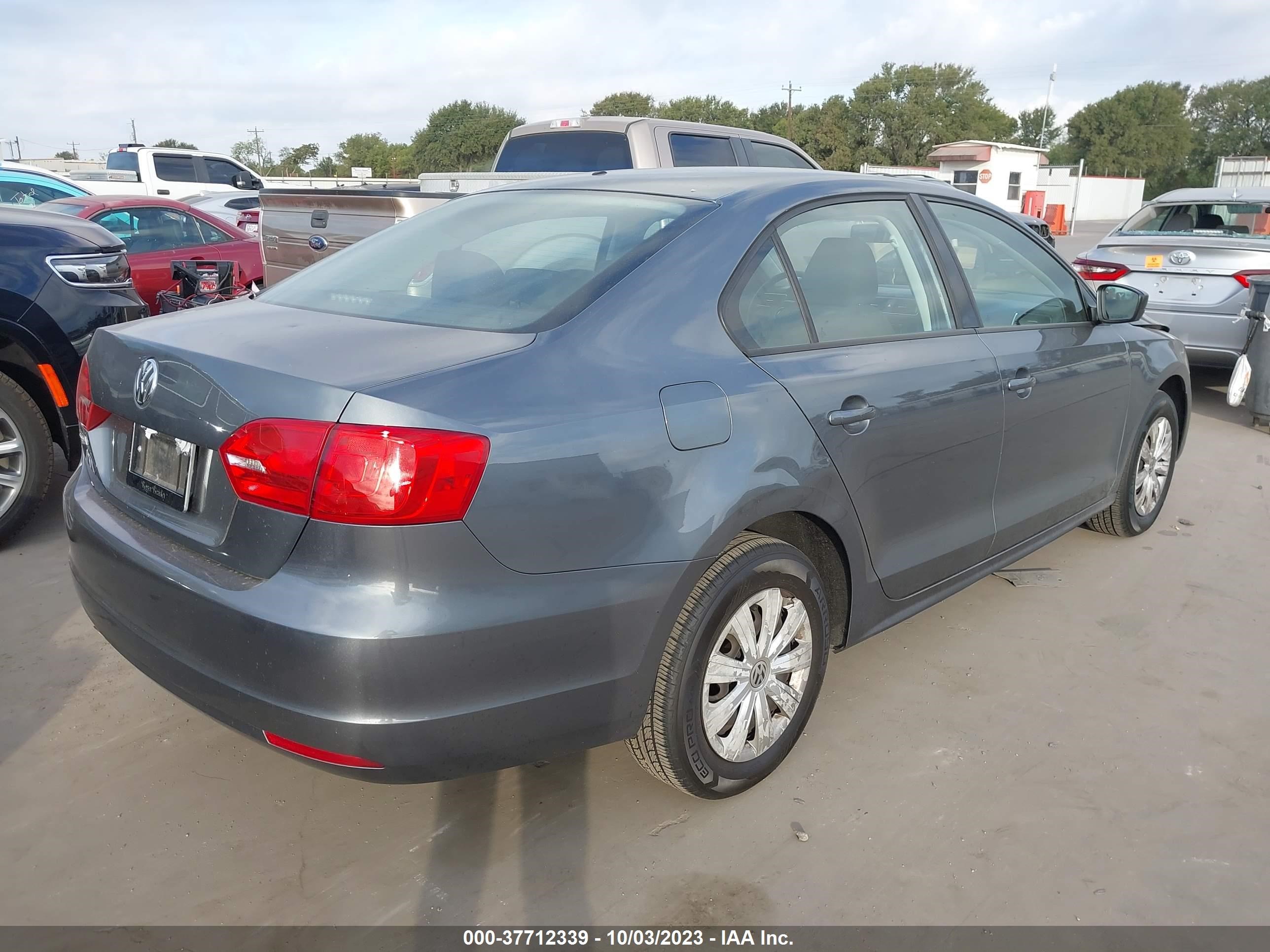 Photo 3 VIN: 3VW2K7AJ0EM256014 - VOLKSWAGEN JETTA 