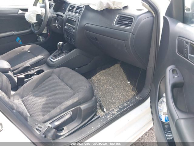 Photo 4 VIN: 3VW2K7AJ0EM319015 - VOLKSWAGEN JETTA 