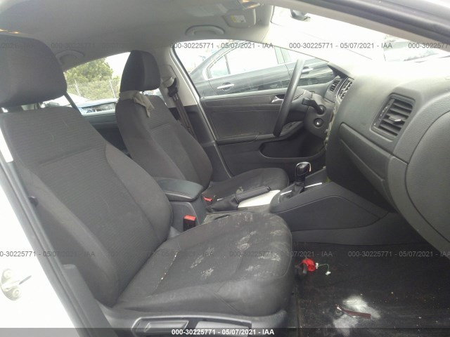 Photo 4 VIN: 3VW2K7AJ1FM302449 - VOLKSWAGEN JETTA SEDAN 