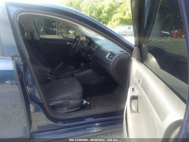 Photo 4 VIN: 3VW2K7AJ2CM358511 - VOLKSWAGEN JETTA SEDAN 