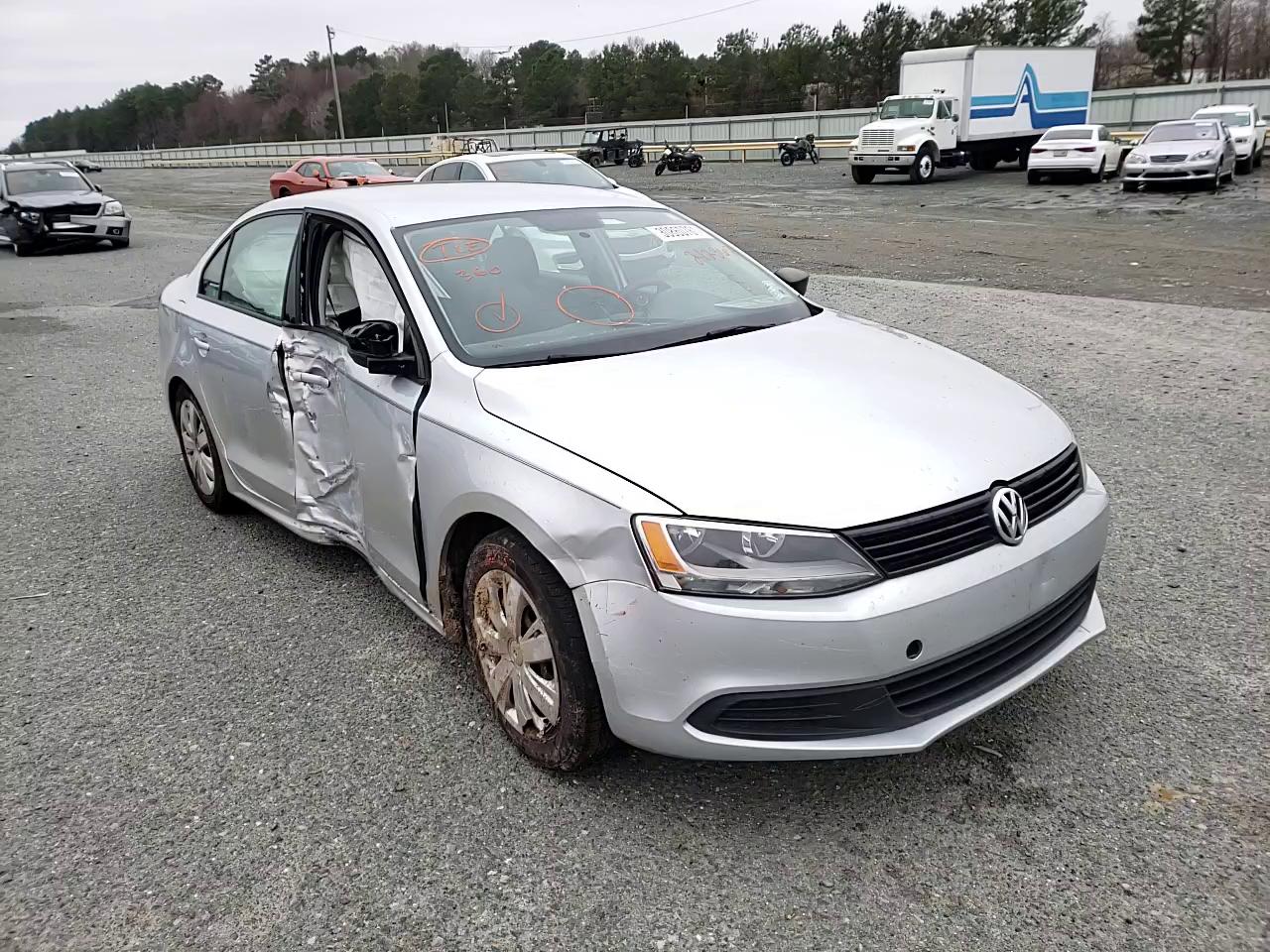 Photo 10 VIN: 3VW2K7AJ2DM212367 - VOLKSWAGEN JETTA BASE 