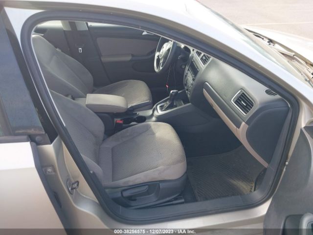 Photo 4 VIN: 3VW2K7AJ3EM250708 - VOLKSWAGEN JETTA 