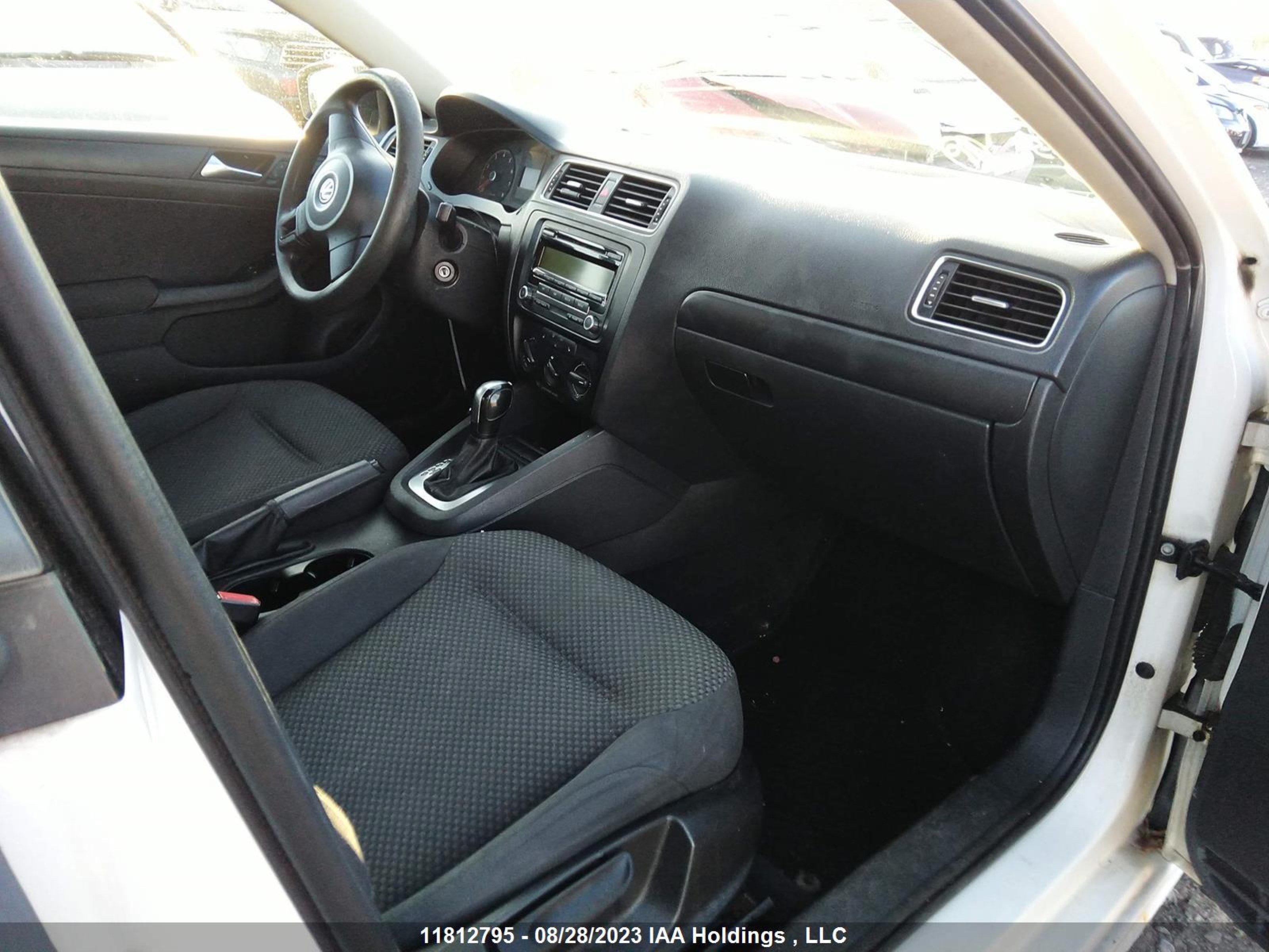 Photo 4 VIN: 3VW2K7AJ4BM338694 - VOLKSWAGEN JETTA 