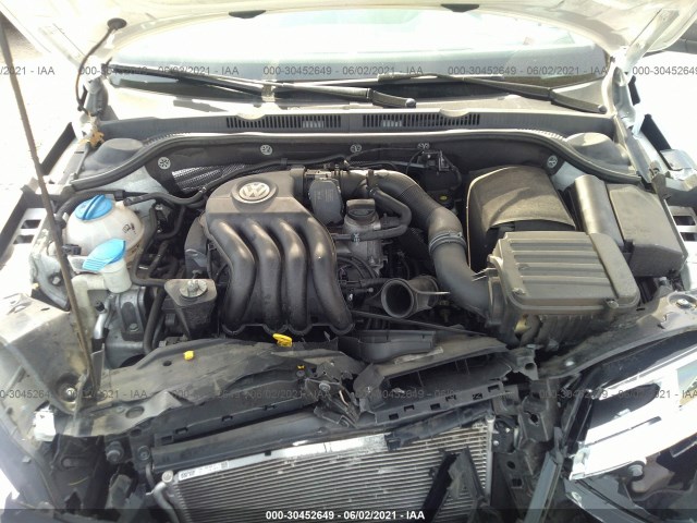 Photo 9 VIN: 3VW2K7AJ5FM405941 - VOLKSWAGEN JETTA SEDAN 