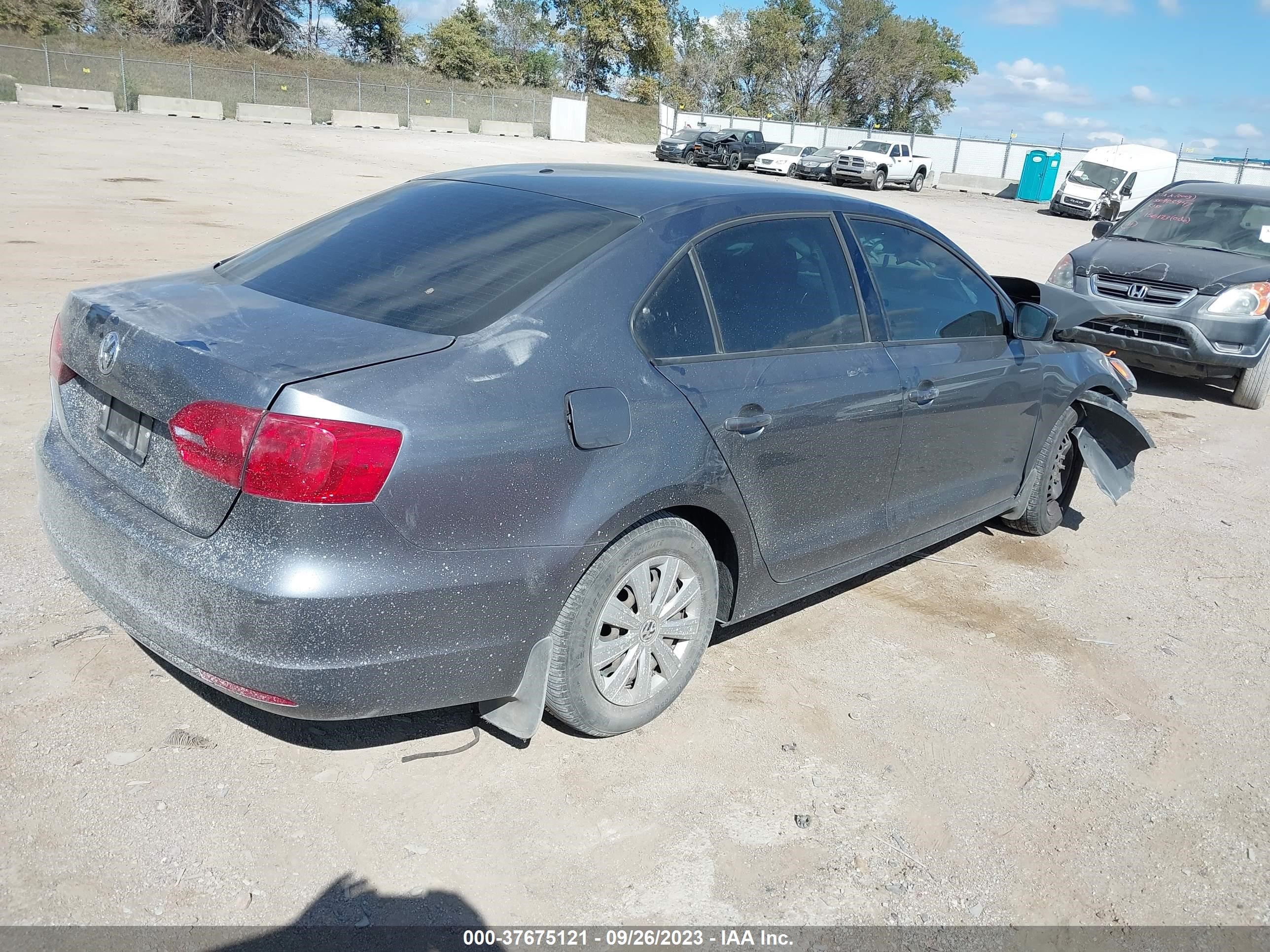 Photo 3 VIN: 3VW2K7AJ6EM306401 - VOLKSWAGEN JETTA 