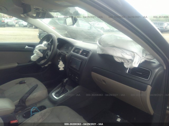 Photo 4 VIN: 3VW2K7AJ6EM318449 - VOLKSWAGEN JETTA SEDAN 