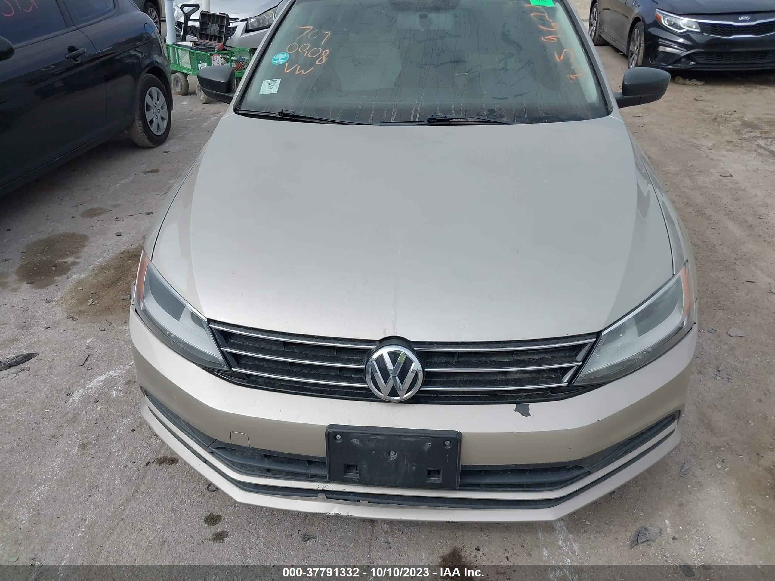 Photo 9 VIN: 3VW2K7AJ6FM306237 - VOLKSWAGEN JETTA 