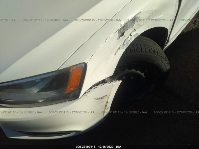 Photo 5 VIN: 3VW2K7AJ7EM210258 - VOLKSWAGEN JETTA SEDAN 