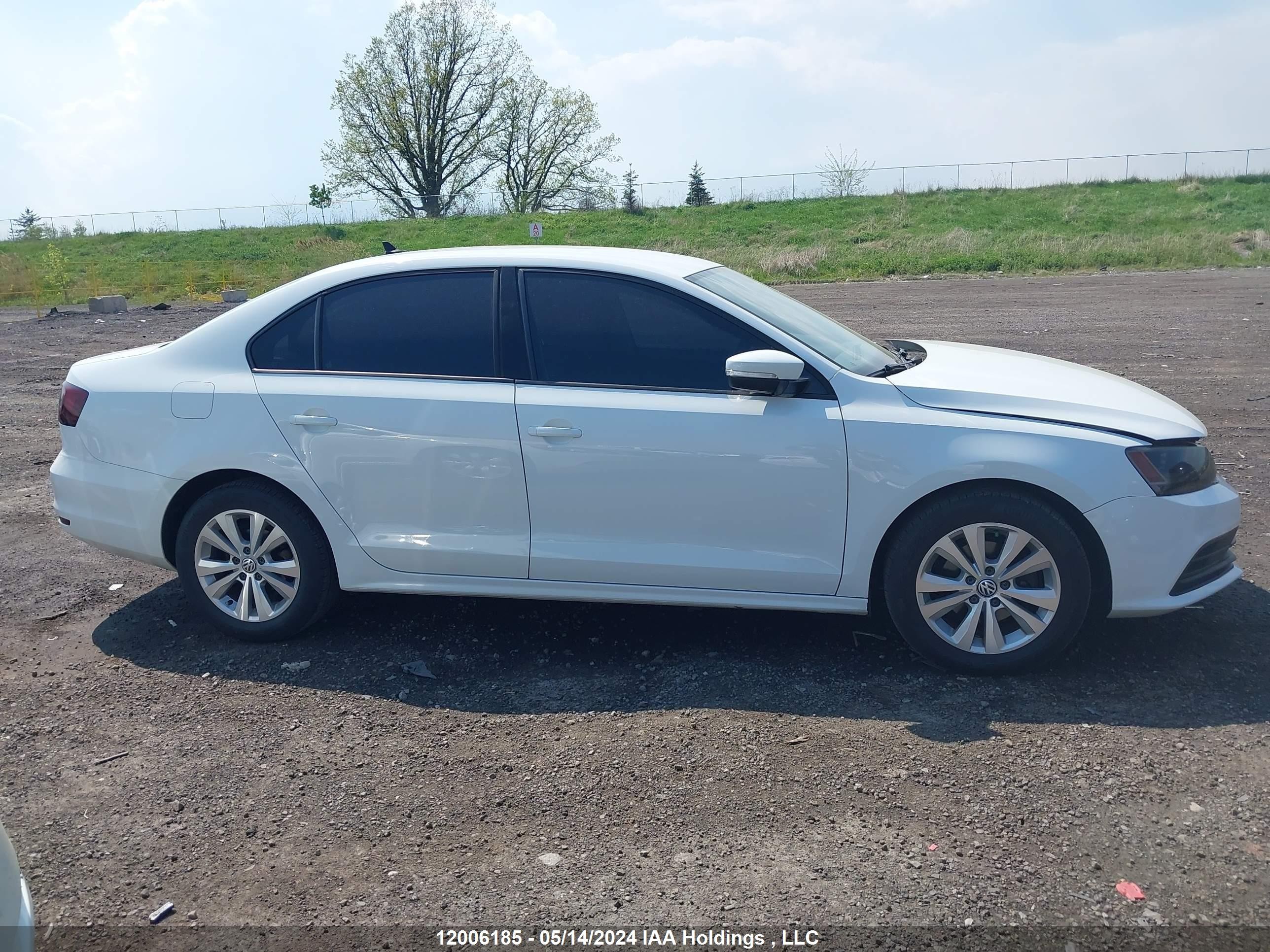 Photo 12 VIN: 3VW2K7AJ7FM328067 - VOLKSWAGEN JETTA 