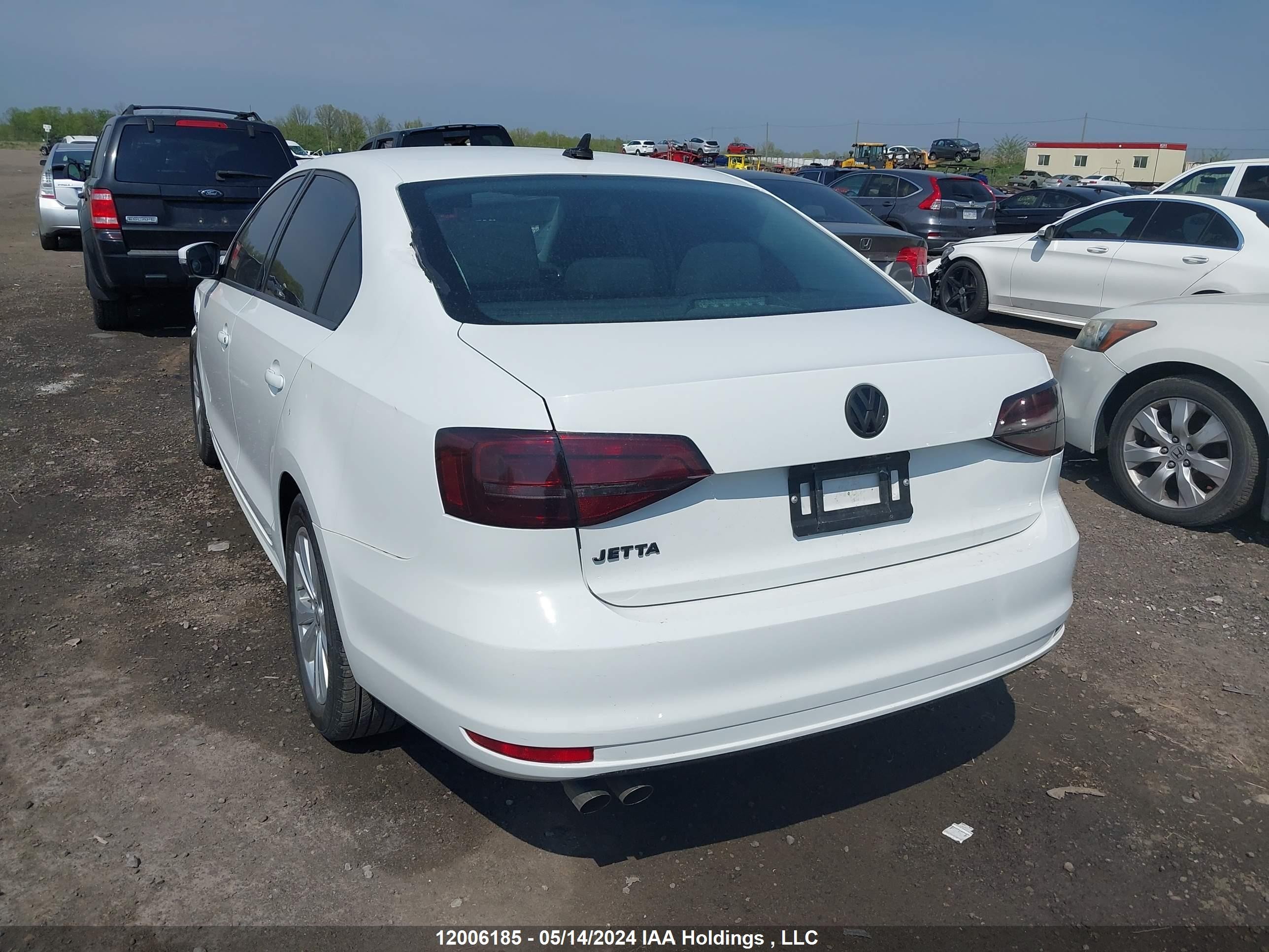 Photo 2 VIN: 3VW2K7AJ7FM328067 - VOLKSWAGEN JETTA 