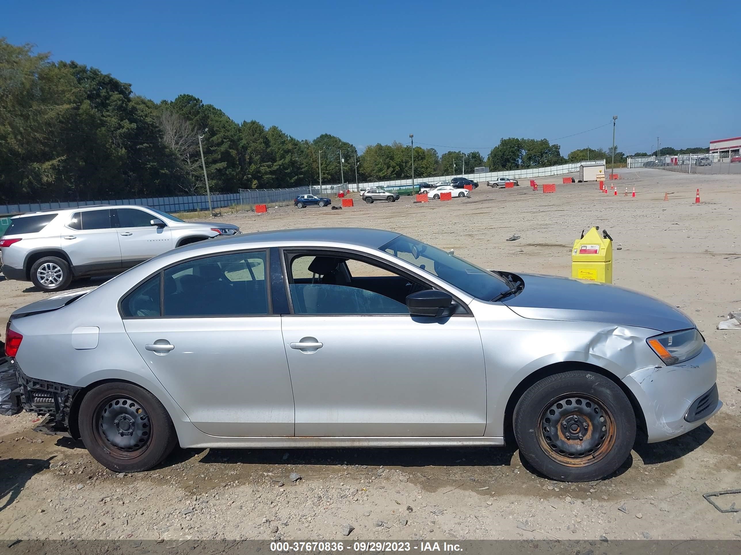 Photo 10 VIN: 3VW2K7AJ9EM408534 - VOLKSWAGEN JETTA 