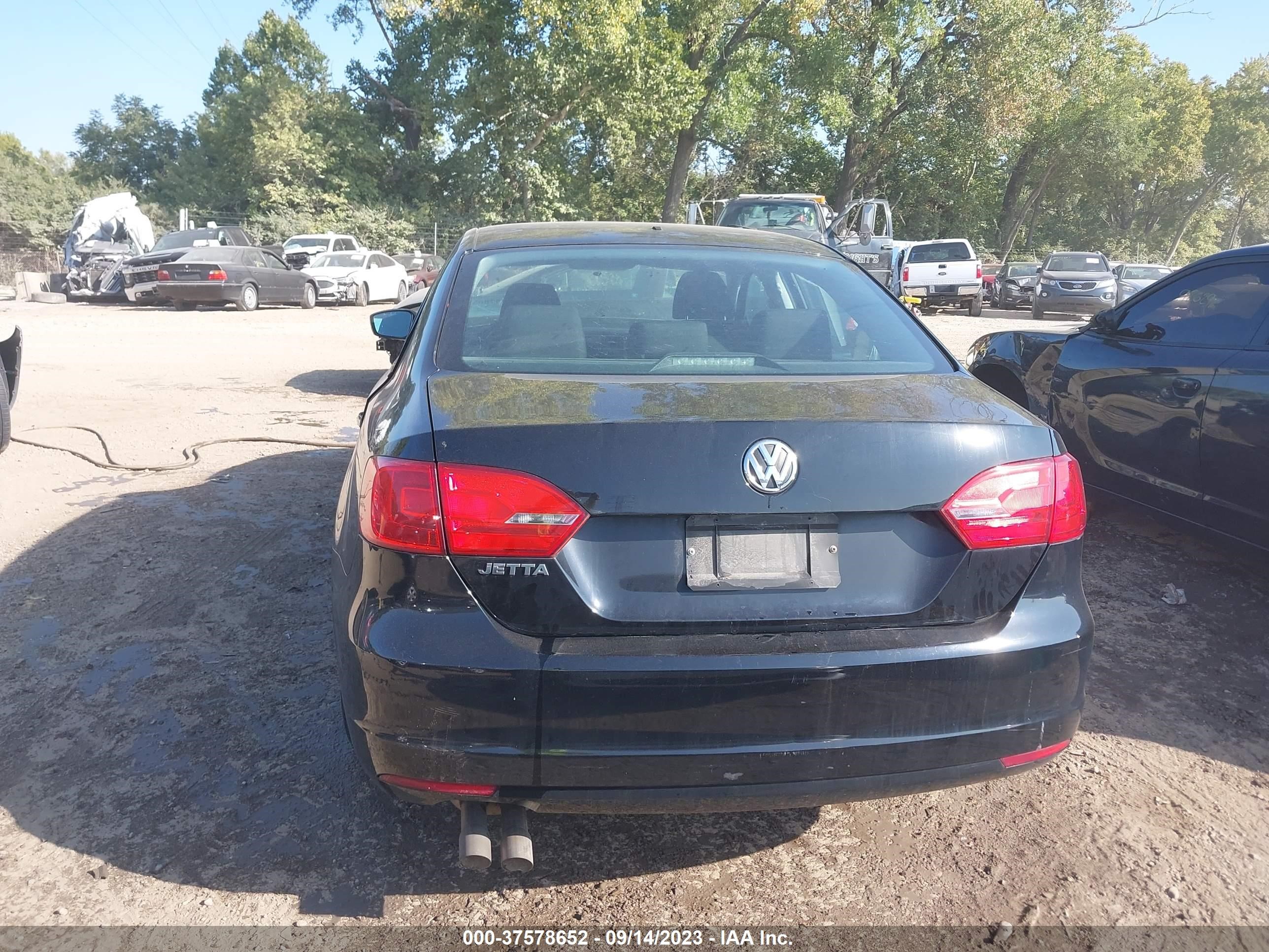 Photo 15 VIN: 3VW2K7AJXDM384680 - VOLKSWAGEN JETTA 