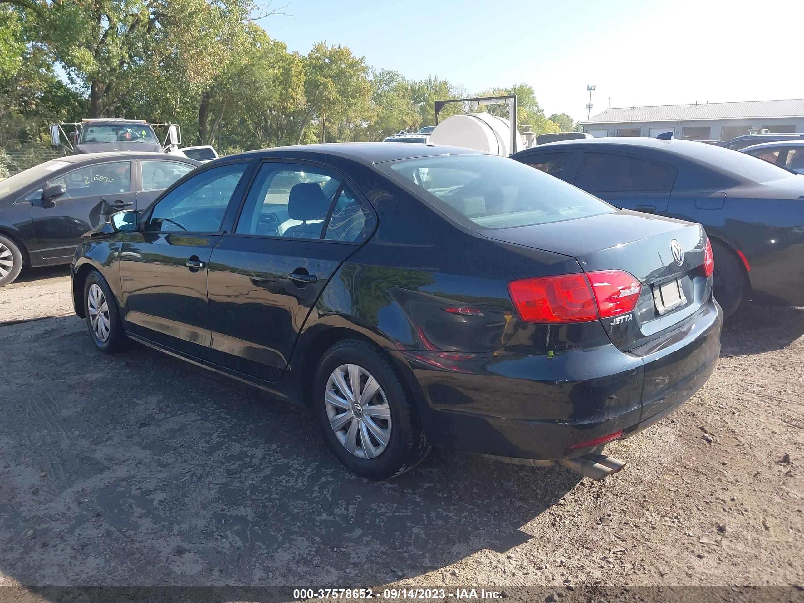 Photo 2 VIN: 3VW2K7AJXDM384680 - VOLKSWAGEN JETTA 