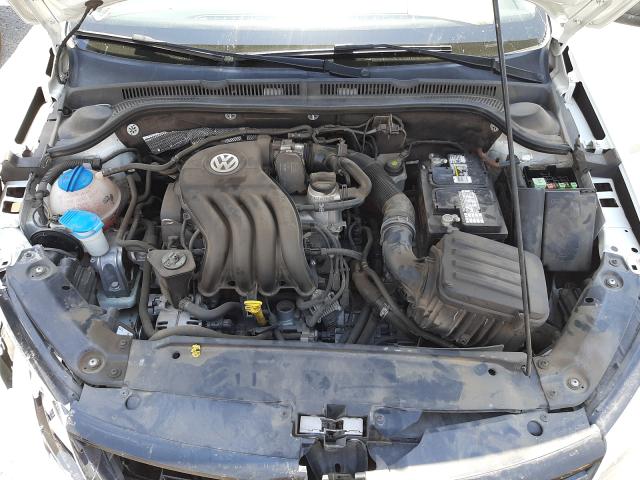 Photo 6 VIN: 3VW2K7AJXEM410745 - VOLKSWAGEN JETTA 