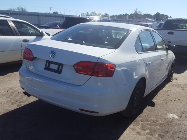 Photo 3 VIN: 3VW2K7AJXEM431790 - VOLKSWAGEN JETTA BASE 