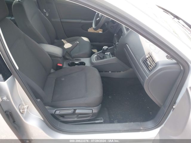 Photo 4 VIN: 3VW2K7AJXFM311781 - VOLKSWAGEN JETTA BASE 