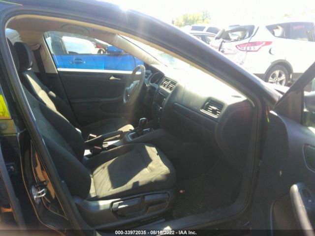 Photo 4 VIN: 3VW2K7AJXFM330931 - VOLKSWAGEN JETTA SEDAN 