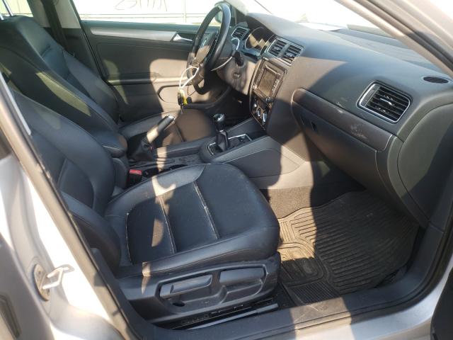 Photo 4 VIN: 3VW3A7AJ7FM310644 - VOLKSWAGEN JETTA TDI 