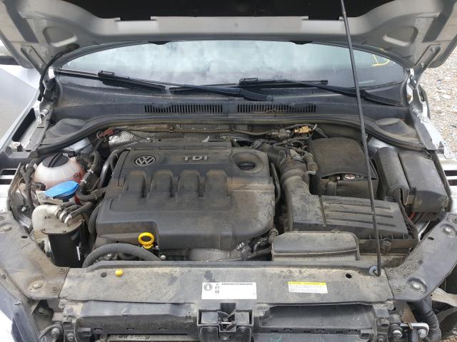 Photo 6 VIN: 3VW3A7AJXFM332704 - VOLKSWAGEN JETTA TDI 