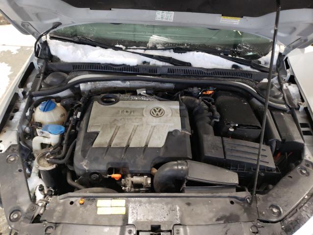 Photo 6 VIN: 3VW3L7AJ1BM129351 - VOLKSWAGEN JETTA 