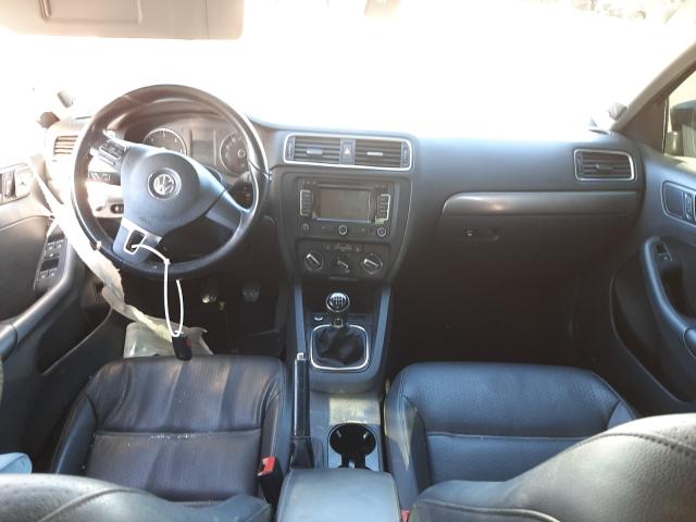 Photo 8 VIN: 3VW3L7AJ1EM335547 - VOLKSWAGEN JETTA TDI 